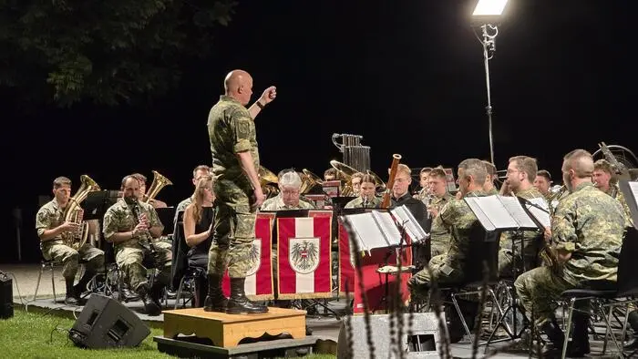 Oberst Hannes Apfolterer leitete die Militärmusik Tirol 