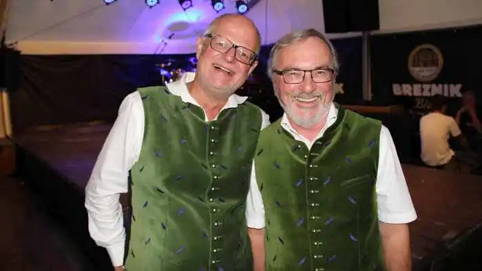 Marktmeister Arthur Ottowitz und Moderator Raimund Grilc freuten sich...
