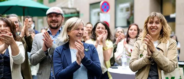 Grünen-Spitzenkandidatin Judith Schwentner beim Wahlkampfauftakt in der Kaiserfeldgasse