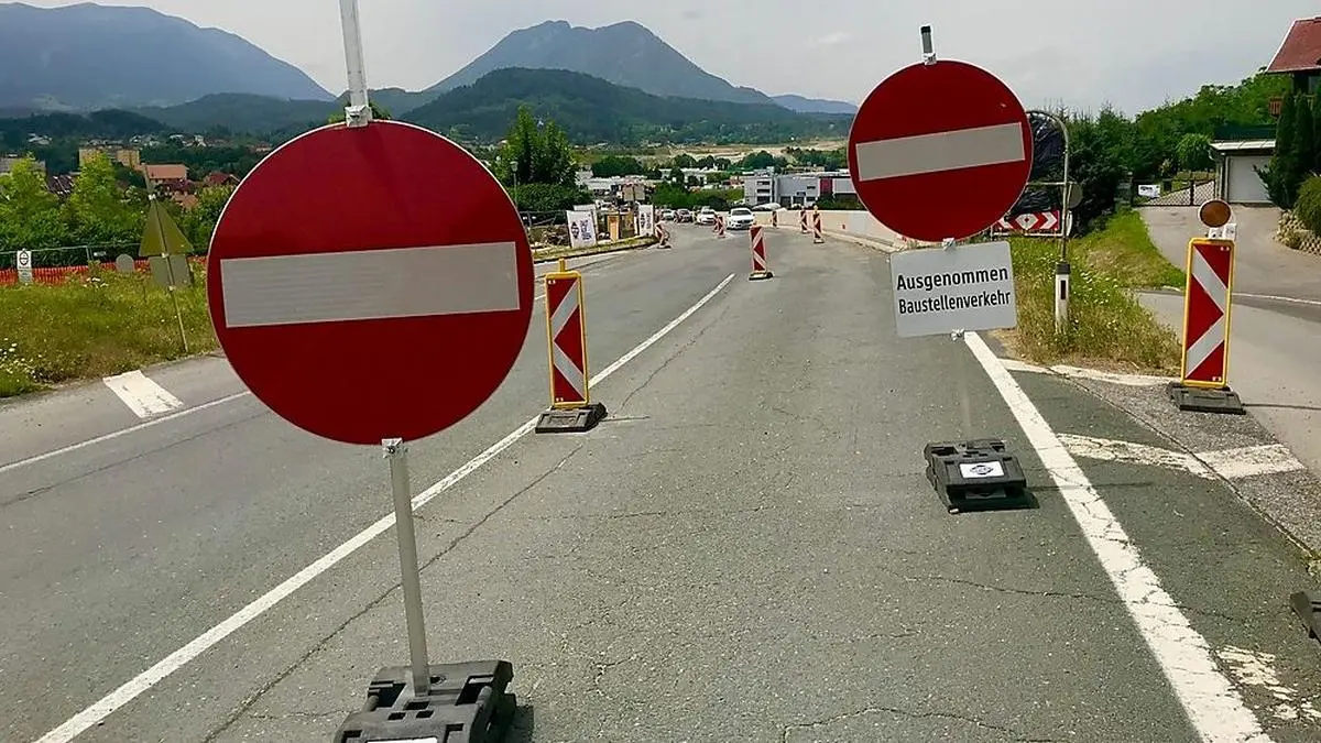 Die Rennsteiner Brücke wird noch länger saniert. Die Umleitung in Richtung Villacher Einkaufszentrum nicht zu empfehlen