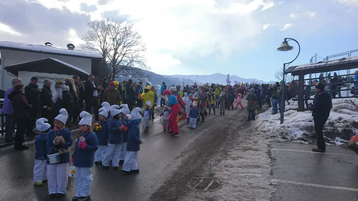 Alle drei Jahre findet der "Sonnseitner Faschingsumzug" in Thurn statt - veranstaltet von der Sportunion Thurn