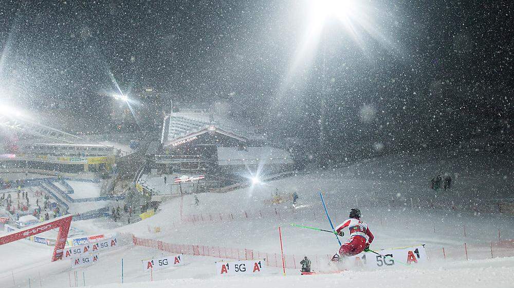 Die Slalom-Weltcupelite war in Schladming in diesem Jahr (fast) alleine auf weiter Flur – einzig die Schneeflocken tanzten