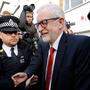 Parteifreunde machen Druck auf Labour-Chef Jeremy Corbyn