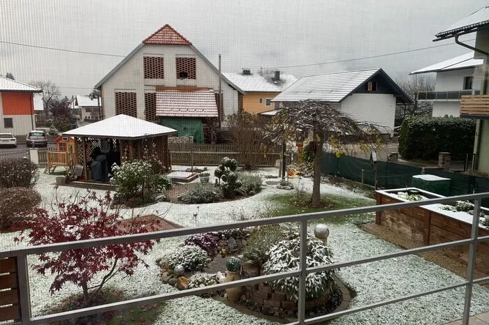 Am Vormittag blieb auch in Lendorf schon der erste Schnee liegen