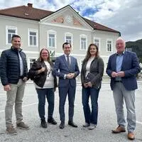 Gemeindekassier Stefan Höfler, Martina Sattelhacker, Stefan Hofer, Nicole Urschinger, Berthold Strobl (von links) berichteten von heurigen und künftigen Projekten