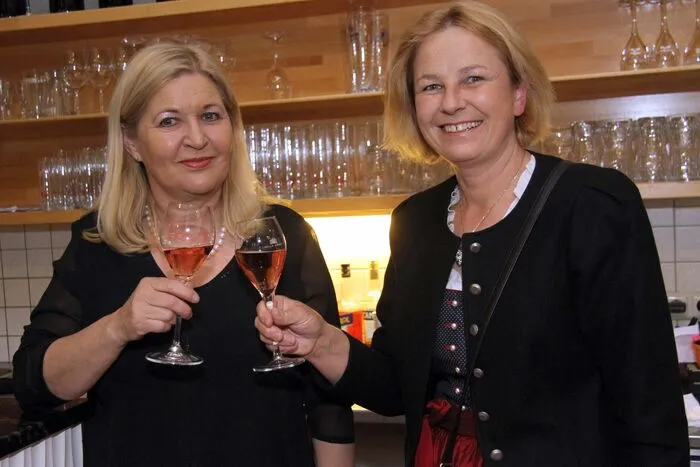 Der Auftakt war edel und spritzig mit dem Frizzante "Isabella" von Vinum Klade. 