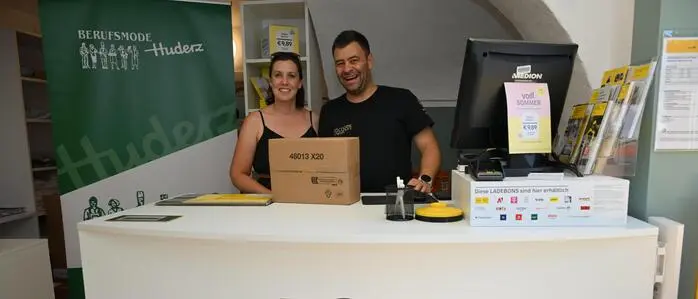 Neuer Postpartner: Benjamin Seibel mit Lebensgefährtin Sandra Ramesberger 