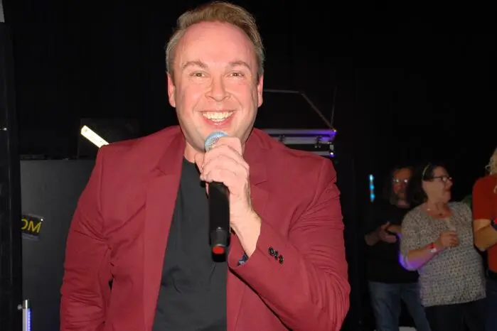 Die musikalische Begleitung übernahm „DJ Tom“, ein besonderes Highlight war der Auftritt von Schlagerstar Oliver Haidt. In gewohnter Manier brachte er einen kleinen Querschnitt seiner Schlagertitel zu Gehör. 