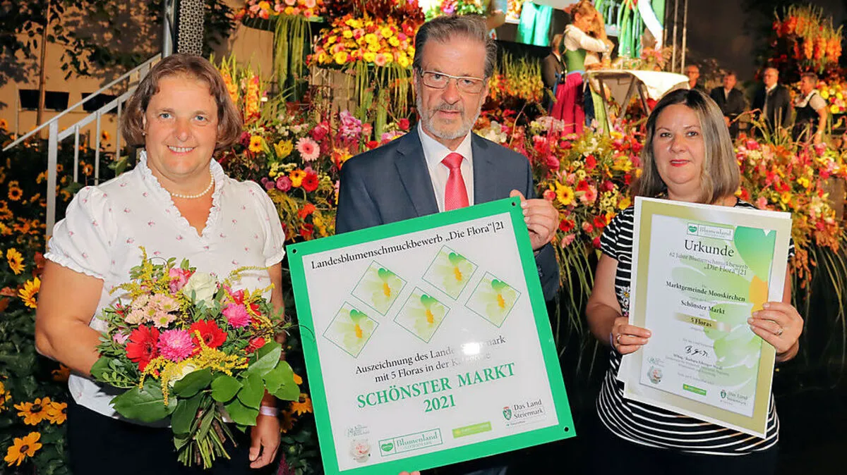 Mooskirchens Bürgermeister Engelbert Huber freut sich über die Auszeichnung