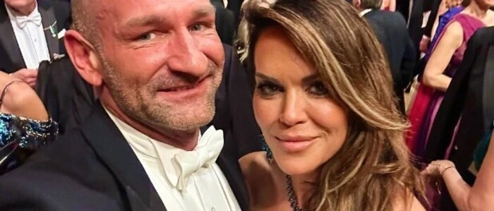 Martina Reuter mit ihrem Partner Vladi Pavlic am Opernball - der erste gemeinsame öffentliche Auftritt