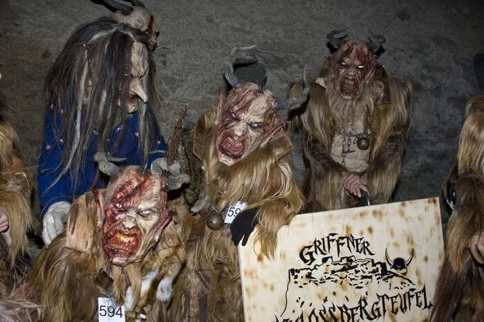 Mehr als 30 Gruppen mit 650 Krampussen und Perchten hatten die Knittelfelder Innenstadt unsicher gemacht.