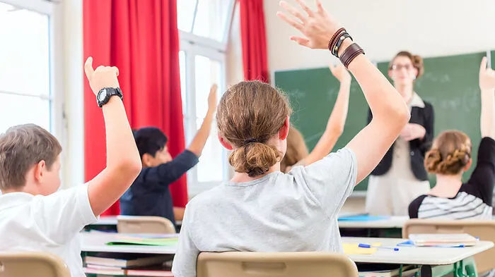 Drei Stunden Unterricht am Zeugnistag schreibt die Bildungsdirektion vor