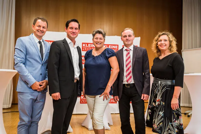 Kandidaten und Moderatoren