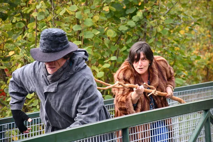 Für Kindergarten, Volksschule und Besucher gab es im Zuge des Aktionstages eine kleine Aufführung rund um einen grantigen Troll, der am Ende doch noch das Weite suchte.