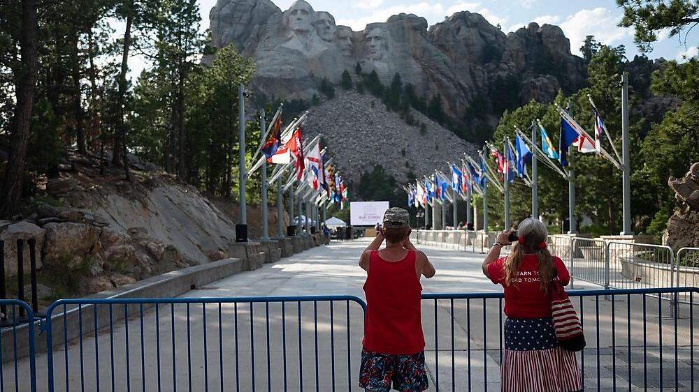 Donald Trump wird am heutigen Freitag am Monument Mount Rushmore erwartet