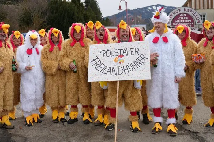 ... in der Kleingruppe die „Pölstaler Freilandhühner“ auf den ersten Platz.
