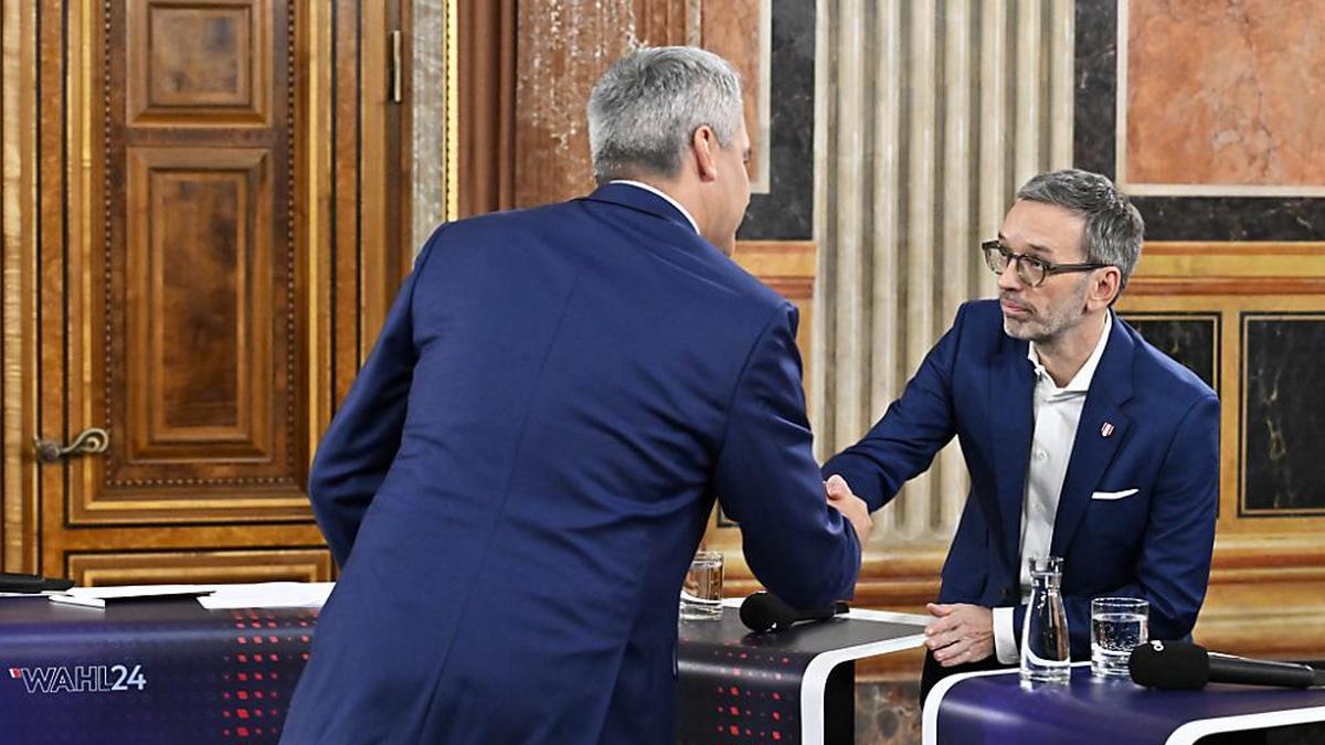 Karl Nehammer und Herbert Kickl am 29. September 2024 in der Wahlzentrale im Parlament in Wien.