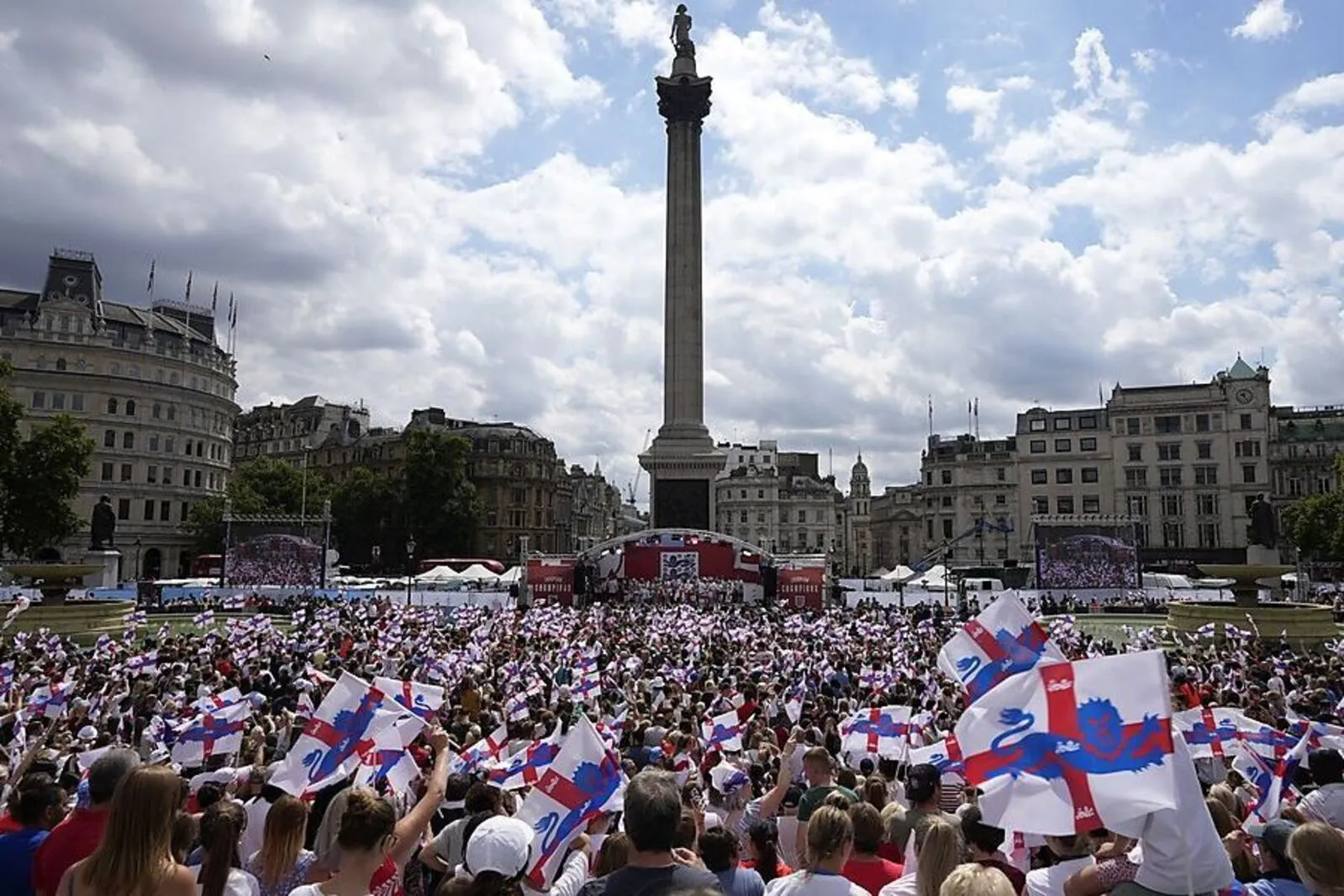 Am Trafalgar Square ging nach dem Titelgewinn der "Lionesses" die Party ab.