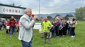 Bürgermeister Hannes Primus (SPÖ) begrüßte die Teilnehmer der Kinder-Sicherheitsolympiade