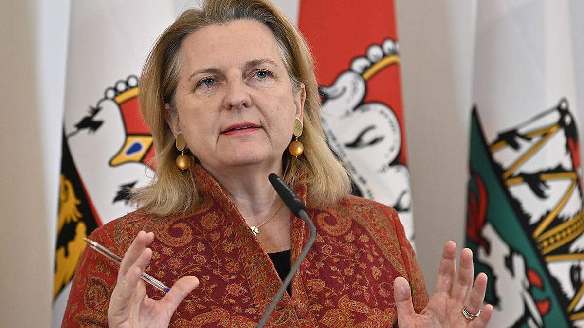 Karin Kneissl zieht Bilanz