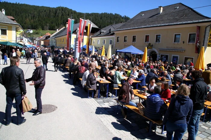 Hunderte Besucher sind auch heuer in die Kranzlreiter-Metropole gepilgert, um bei diesem Zweitagesfest dabei zu sein.