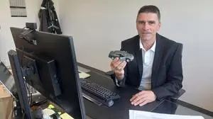 Josef Zettl freut sich über den Millionendeal