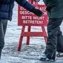 Was passiert, wenn Gäste trotz Covid-Verbots Eisflächen betreten?