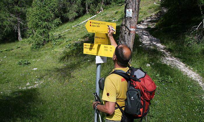 Markierungsarbeit des Villacher Alpenvereins