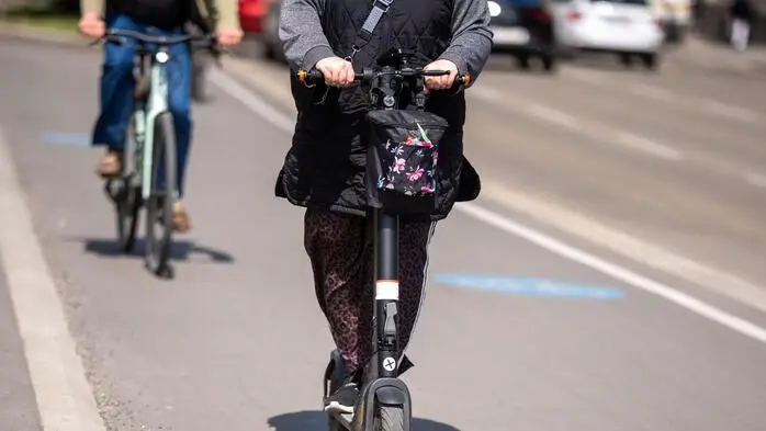 Ab 1. Mai müssen alle E-Scooter mit Blinkern ausgestattet sein