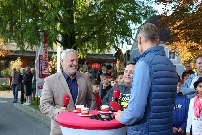 Mit Rudolf Rux von der Lebenshilfe wurde zum Jubiläum auch auf 20 Jahre Inklusions-Konditorei und -Bäckerei Famoos in Mooskirchen zurückgeblickt.