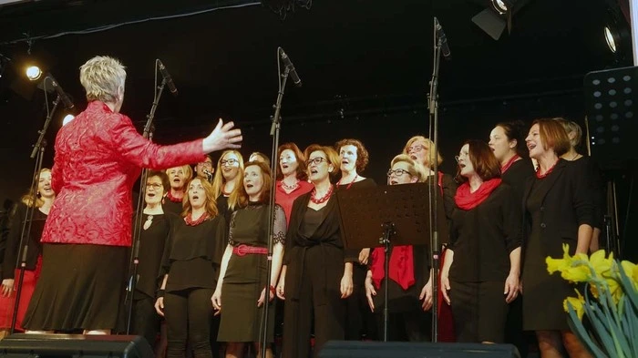 Das „Fürstenfelder Vocal Ensemble“ feierte mit zwei ausverkauften Auftritten...