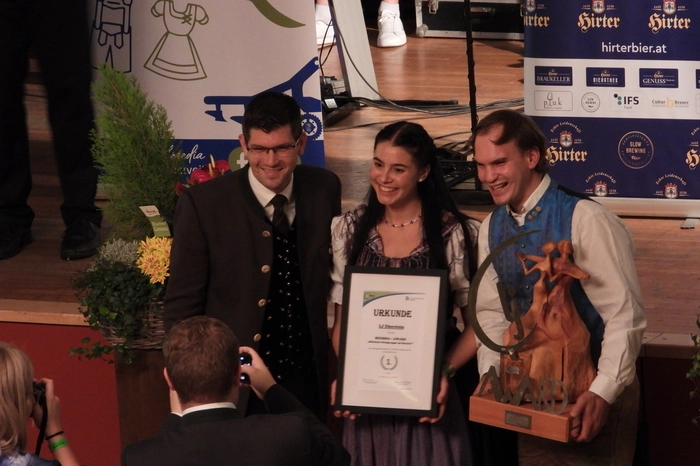 Gewinner des Landjugend-Awards ist die Landjugend Eberstein. Die Obleute Pia Pliemitscher und Stefan Höffernig nahmen den Preis entgegen.