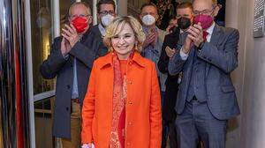 Hat gut lachen: Elisabeth Blanik mit ihrem SPÖ-Team