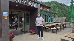 Der 22-jährige Marcus Kienbink aus Trofaiach ist der neue Hoteldirektor des JUFA Hotels in der Eisenerzer Ramsau