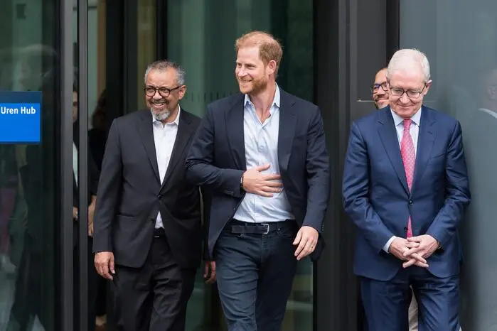 Nur wenige Stunden zuvor hatte er sich mit seinem Vater König Charles (76) getroffen – ein weiteres emotionales Wiedersehen.