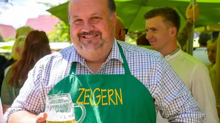 „ Zeggern“ in Gleinstätten in der Südsteiermark stand heuer unter dem Motto der zwei beeinflussenden Landschaftsformen der Region .