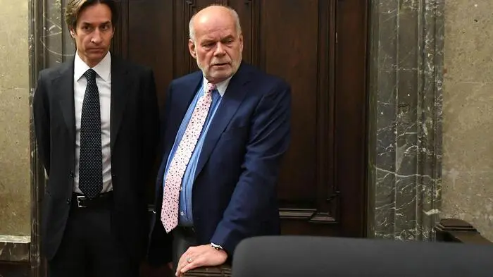 Karl-Heinz Grasser mit Anwalt Manfred Ainedter