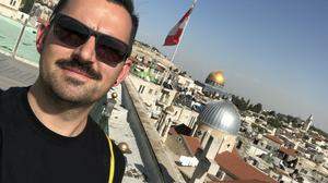 Zweimal war Michael Stangl schon bei einem ESC vor Ort: 2015 in Wien und 2019 in Tel Aviv (Israel). Das Foto zeigt ihn in Jerusalem