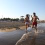 In Lignano soll abseits des Strands ein „Bikini-Verbot“ kommen