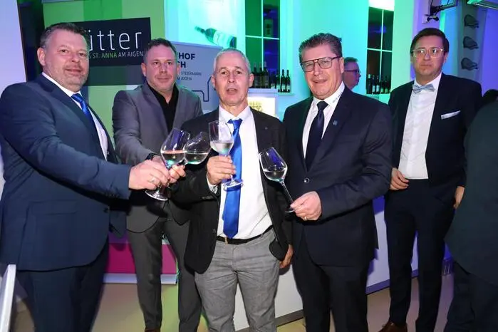Die Hauptorganisatoren waren Ballobmann Robert Hackl, Stefan Hackl, Bernd Triebl, Christian Haas und langjähriger Sportvereinsobmann und Bürgermeister Johannes Weidinger
