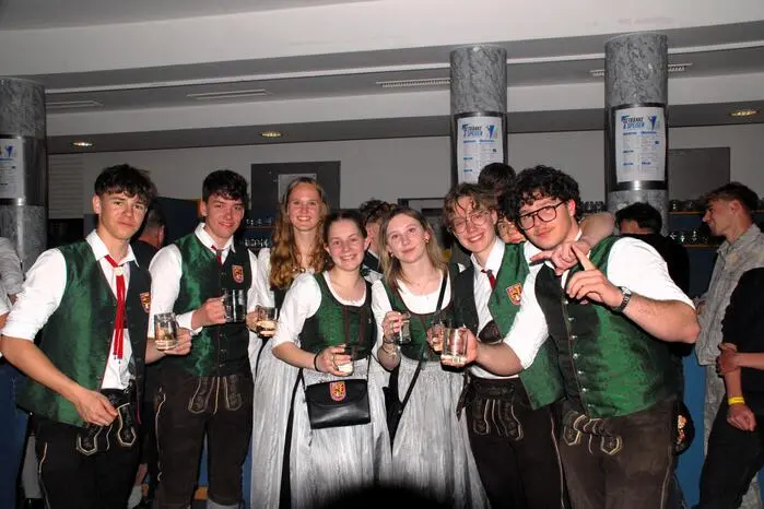 Auch im Discozelt war ordentlich was los. Gefeiert wurde bis zum Hahnenschrei.