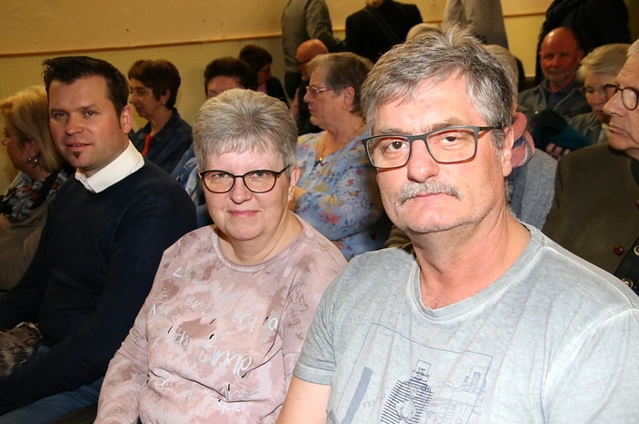 Weitere Vorstellungen von "Die lieben Verwandten" gehen am Freitag 17. März, Samstag 18. März, Freitag 24. März und Samstag 25. März im Turnsaal der Volksschule Salla über die Bühne.