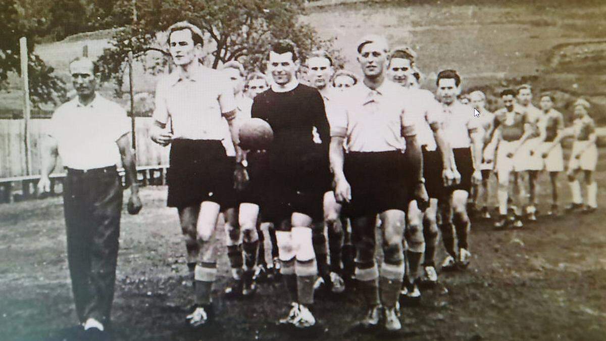 Sportplatzeröffnung im Jahr 1949 in Wartberg