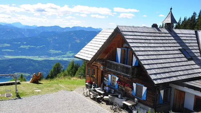 Eine Almhütte