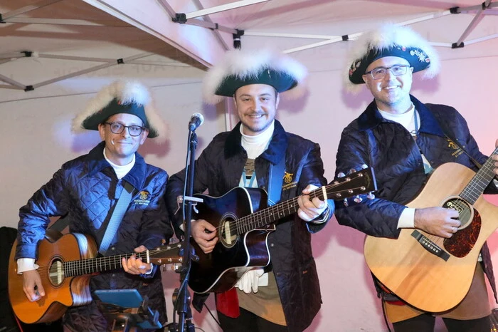 Für den passenden Sound im ehemaligen Bürgerspital sorgten „Die 3 Gitarreros“. 