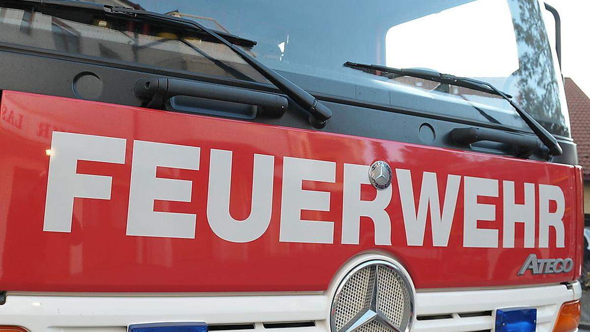 Einsatzkräfte waren rasch am Unfallort auf der B66