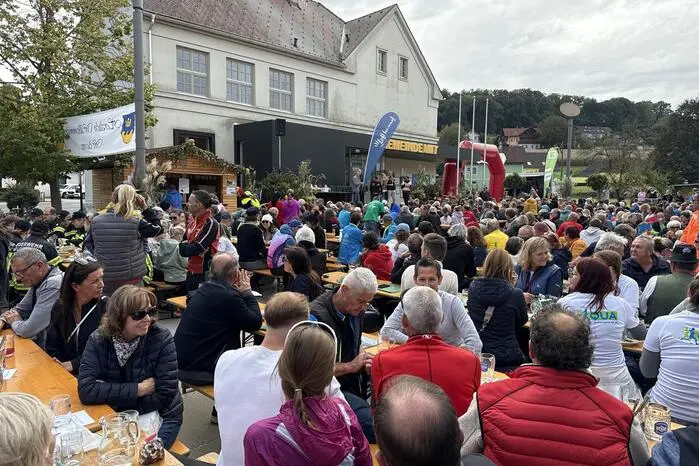 Vereine des Kurortes sorgten für die perfekte Location des „Buschenschankfestes“ im Ortszentrum. 