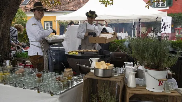 Es war ein großartiges Fest im mediterran-steirischen Ambiente, stilvoll und genussreich