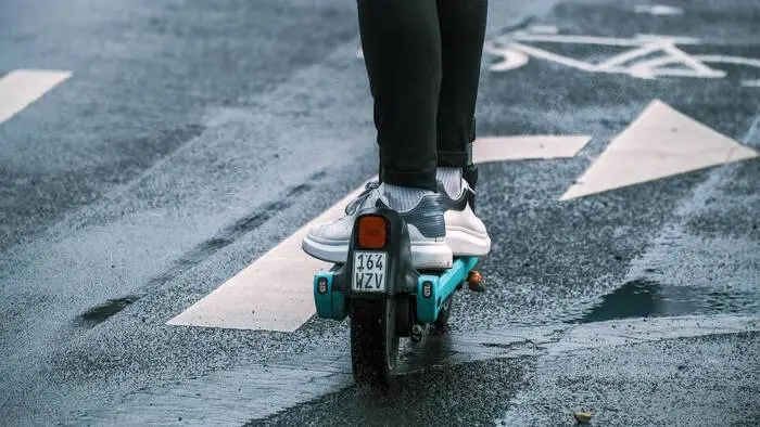 Ein Polizist wurde in Vorarlberg von einem Jugendlichen niedergefahren