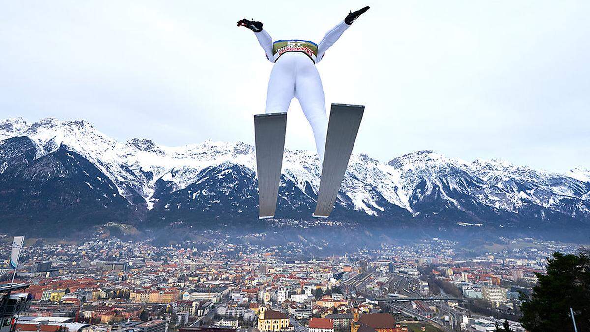 Der berühmte Blick von der Bergiselschanze auf Innsbruck